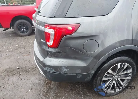 2016 Ford Explorer Platinum z USA, uszkodzony, nr VIN 1FM5K8HT2GGC10349